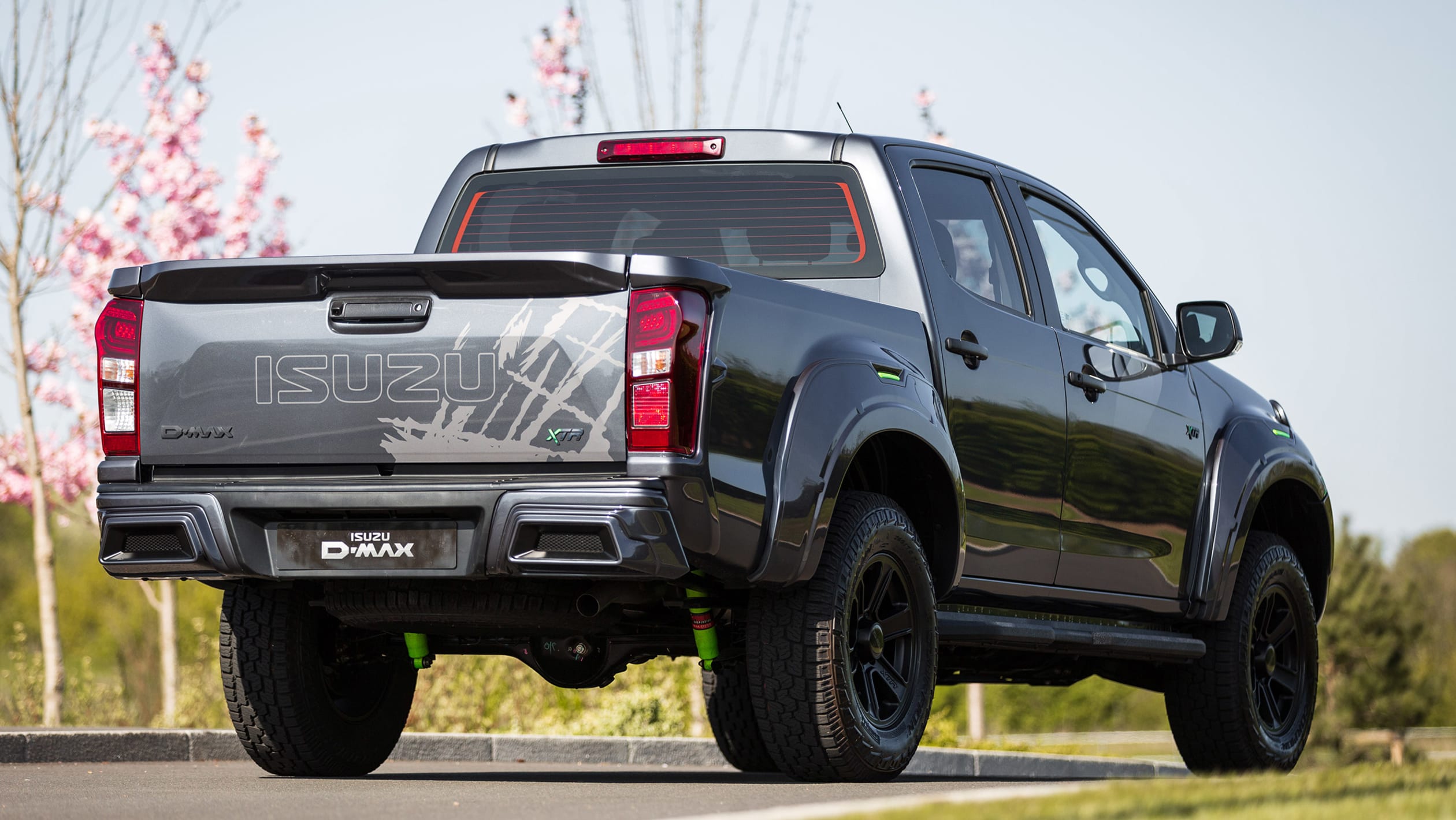 New Isuzu D Max XTR Colour Edition Adds Extreme Green Highlights Pictures Auto Express